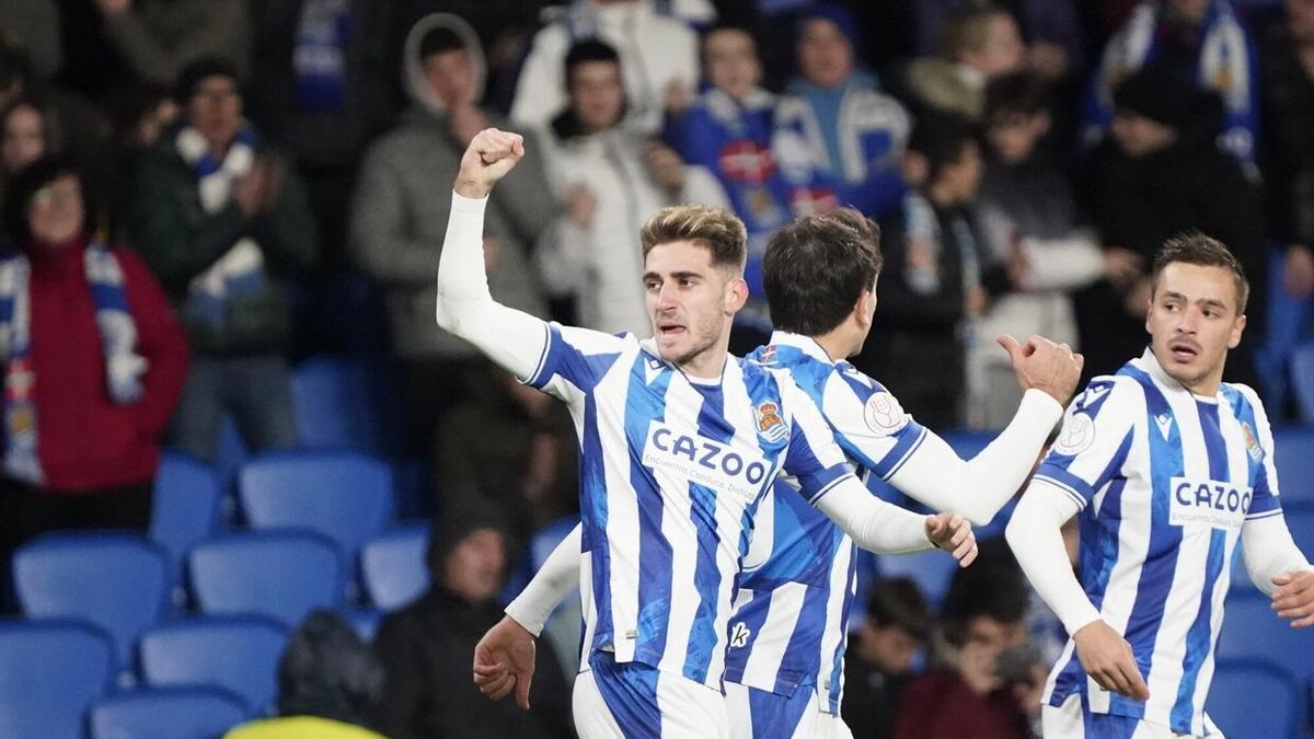 Robert Navarro celebra su gol frente al Mallorca