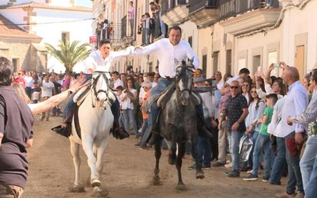 Las carreras de caballos vuelven a protagonizar el Día de la Luz en Arroyo de la Luz.
