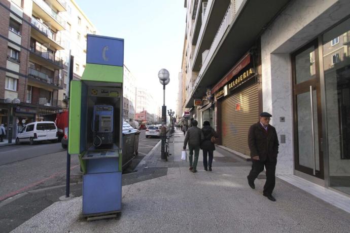 Cabina de teléfono en Vitoria.