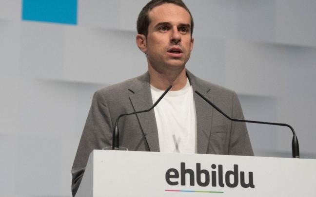 El director de Programa de EH Bildu, Pello Otxandiano, en rueda de prensa el pasado lunes.