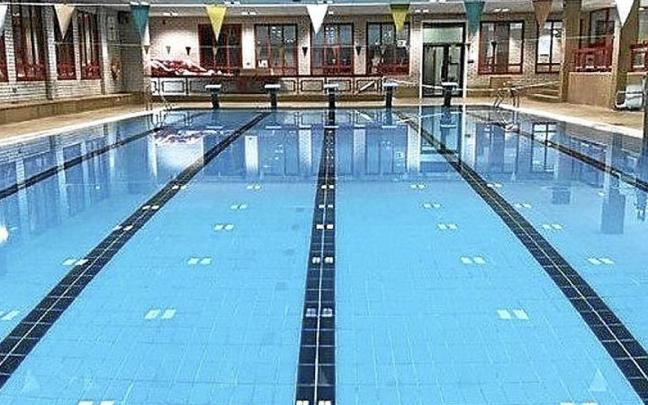 Vista de la piscina cubierta de Elkargunea. | FOTO: N.G.