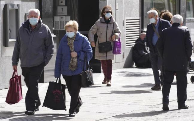 La bajada de la incidencia del virus en Euskadi coincide con la entrada en vigor del nuevo protocolo covid
