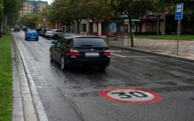 El riesgo de fallecimiento baja del 90% al 10% al pasar de 50 a 30 km/h El riesgo de fallecimiento baja del 90% al 10% al pasar de 50 a 30 km/h