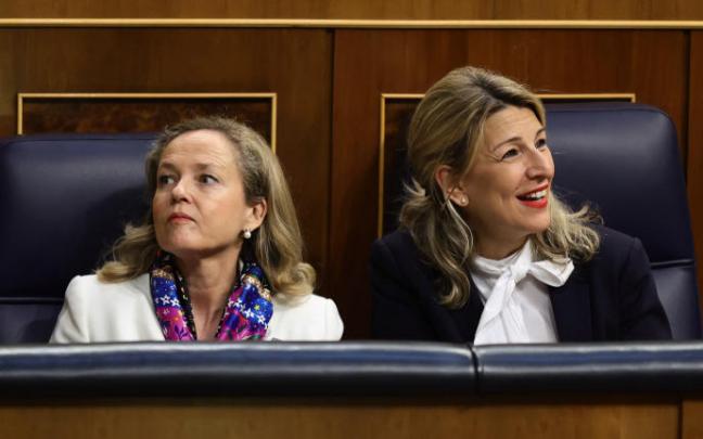 Nadia Calviño y Yolanda Díaz en el Congreso.