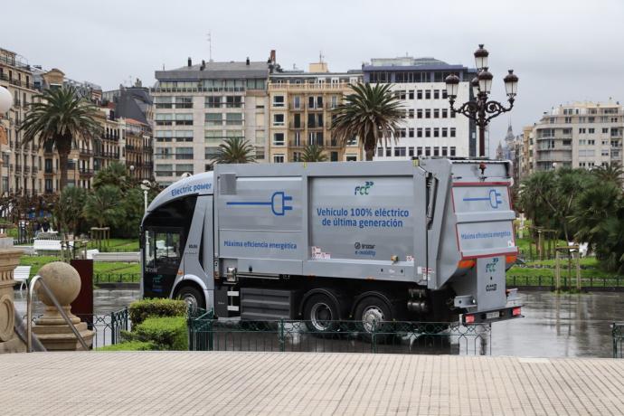 El modelo de camión de recogida 100% eléctrico que se probó por las calles de Donostia.