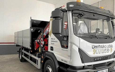 El nuevo camión del Ayuntamiento de Urretxu. Foto: Urretxuko Udala