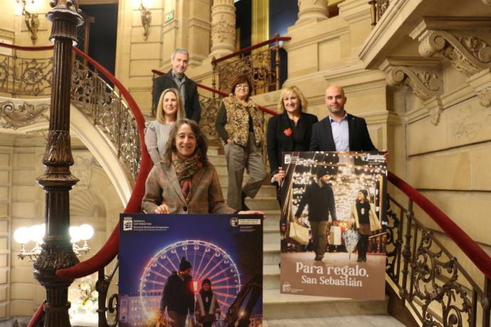 Presentación de la campaña de promoción del comercio local donostiarra.