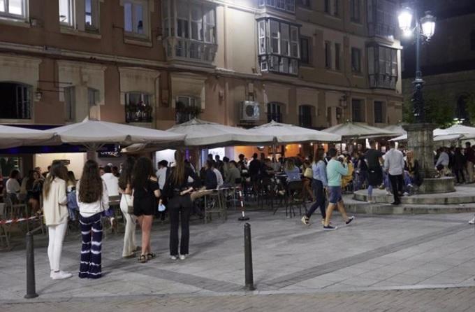 Cantabria prorroga 14 días el cierre del ocio nocturno en municipios en alerta 2