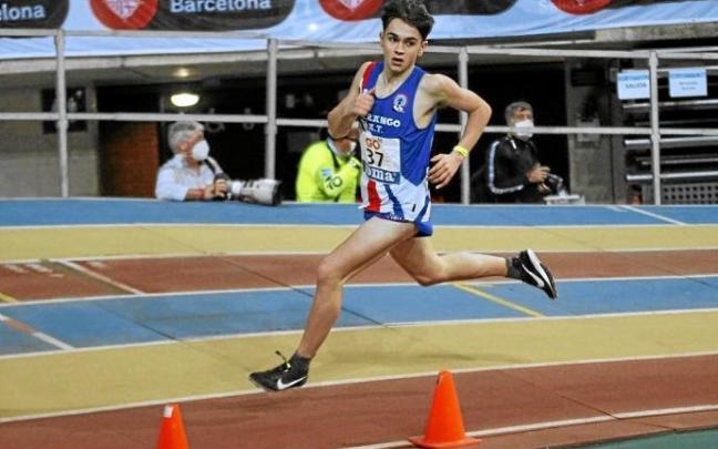 Alain Flores compitiendo con los colores del Berango Atletismo Taldea. Foto: DEIA Alain Flores compitiendo con los colores del Berango Atletismo Taldea. Foto: DEIA