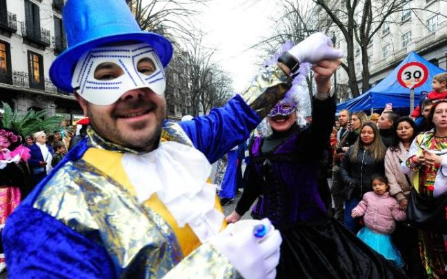 Un momento del desfile carnavalero celebrado en Bilbao en 2020, antes del estallido de la pandemia.