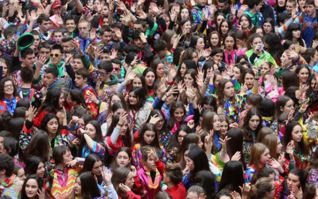 Txupinazo en los carnavales de Tolosa de 2019.
