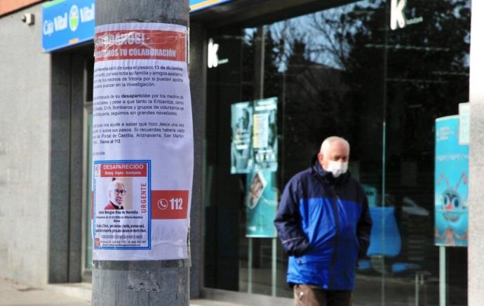 Cartel anunciando la desaparición de Jesús Bengoa colocado en Vitoria.