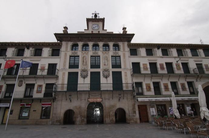 Fachada de la Casa del Reloj.