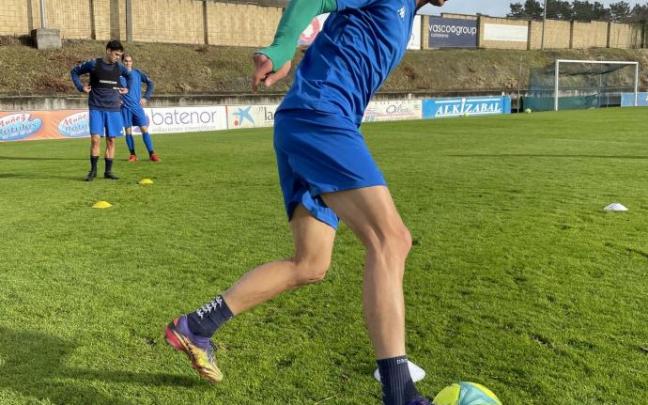 El Amorebieta regresó al trabajo el domingo. El Amorebieta regresó al trabajo el domingo.