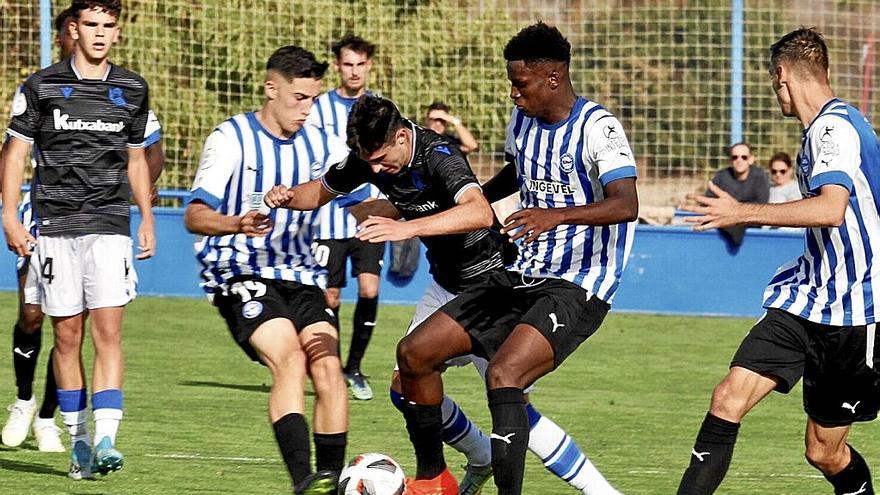 El filial albiazul dio la cara de forma notable ante el Sestao. | FOTO: PILAR BARCO