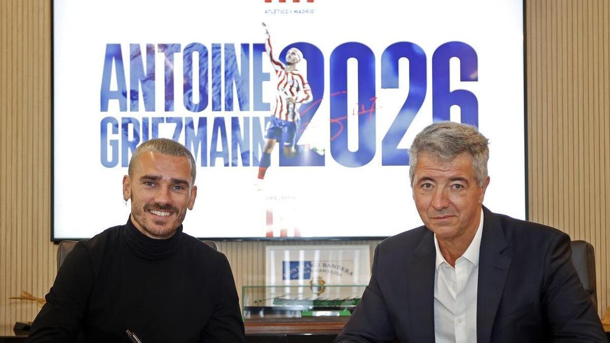 Antoine Griezmann, tras firmar este lunes su nuevo contrato con el club rojiblanco hasta el 30 de junio de 2026