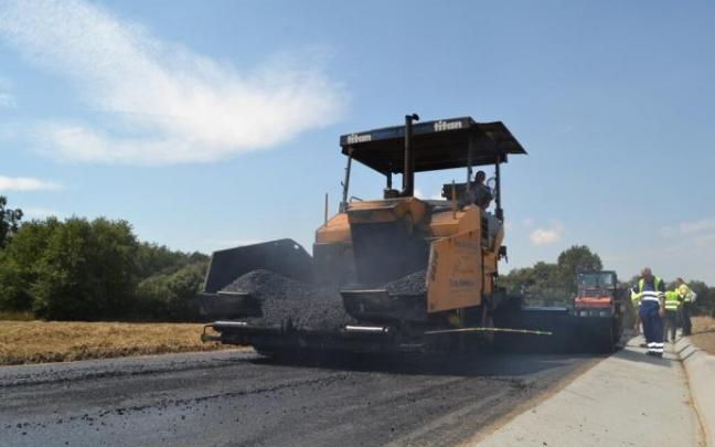 Obras en una carretera alavesa.