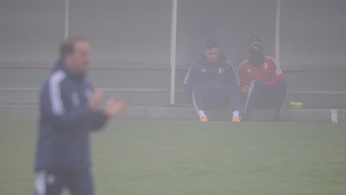 Abde, junto a Barja, en el entrenamiento de Osasuna de este viernes