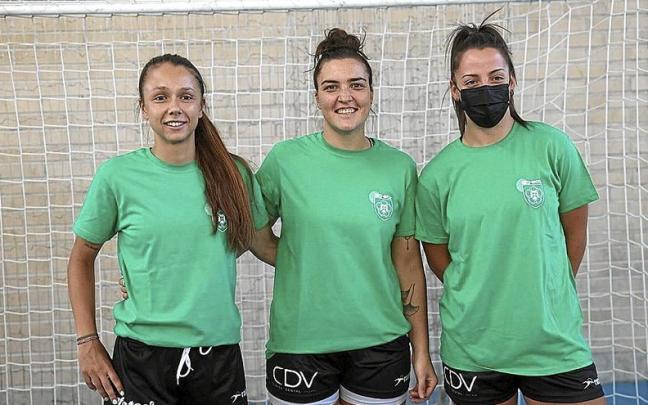 De izda a dcha. Paula García, María de Uriarte y Natalia Montilla, tres de las seis nuevas incorporaciones.