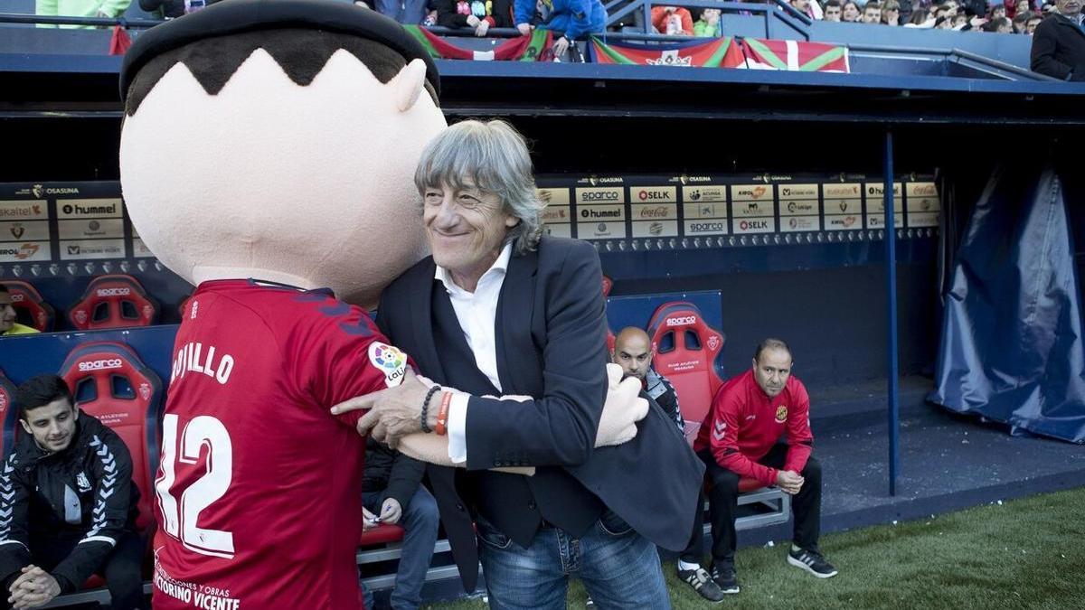 Enrique Martín Monreal, durante un Osasuna-Nastic