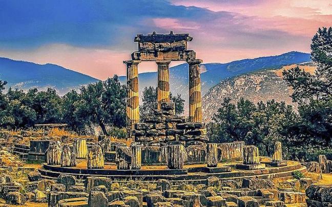 El oráculo de Delfos, lugar de peregrinación desde la antigüedad.