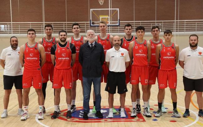 La plantilla del Basket Navarra al completo.
