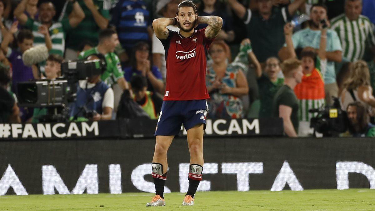 El defensa de Osasuna Juan Cruz se lamenta tras el partido