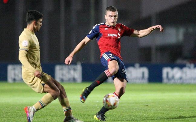 Diego Moreno realizando un tiro en el partido contra el Barça Atlètic Diego Moreno realizando un tiro en el partido contra el Barça Atlètic
