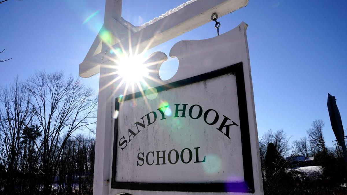 Se cumplen diez años del tiroteo de Sandy Hook que dejó 26 muertos.
