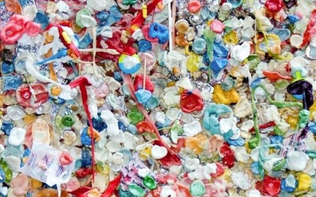 Los pl&aacute;sticos tradicionales son una amenaza para la supervivencia humana.