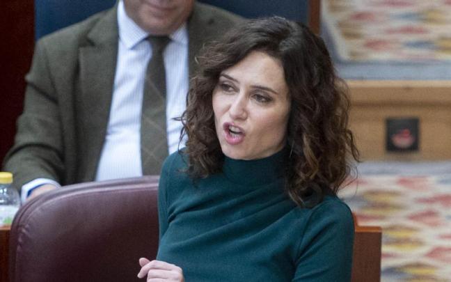 La presidenta de la Comunidad de Madrid, Isabel D&iacute;az Ayuso, interviene durante un pleno en la Asamblea de Madrid, a 2 de febrero de 2023.