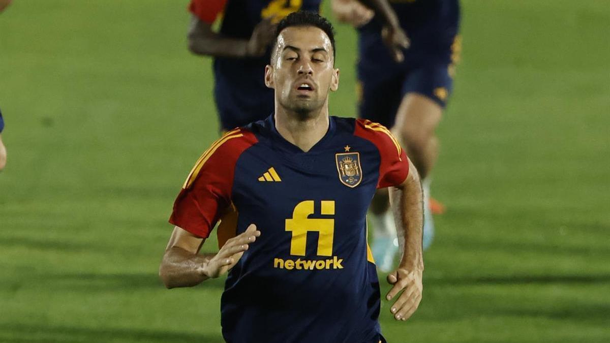 Sergio Busquets, en un entrenamiento con la selección.