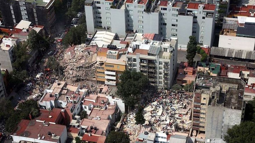 Vista aérea de los daños producidos por los terremotos de esta semana en Ciudad de México.