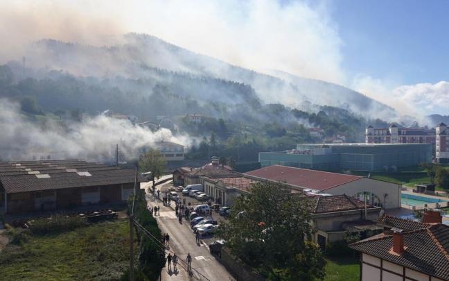 El incendio forestal de Balmaseda y Zalla arrasó casi 500 hectáreas en octubre El incendio forestal de Balmaseda y Zalla arrasó casi 500 hectáreas en octubre