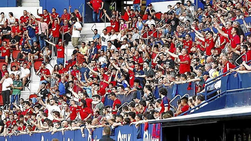 La afici&oacute;n rojilla, en el Osasuna-Getafe del pasado mes de mayo.