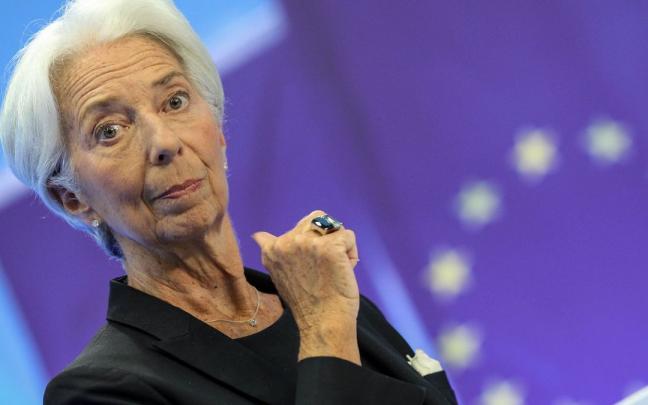 La presidenta del BCE, Christine Lagarde, durante la comparecencia en la sede del organismo en Frankfurt en la que anunció los nuevos tipos de interés del euro. La presidenta del BCE, Christine Lagarde, durante la comparecencia en la sede del organismo en Frankfurt en la que anunció los nuevos tipos de interés del euro.