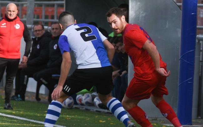 Ibai Gómez ha completado los 90 minutos en su regreso al Santutxu. Ibai Gómez ha completado los 90 minutos en su regreso al Santutxu.