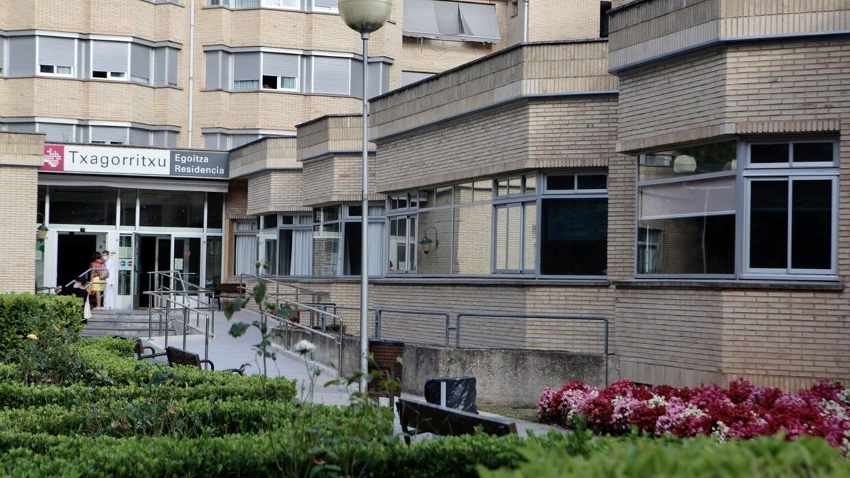 Exterior de la residencia de mayores Txagorritxu.