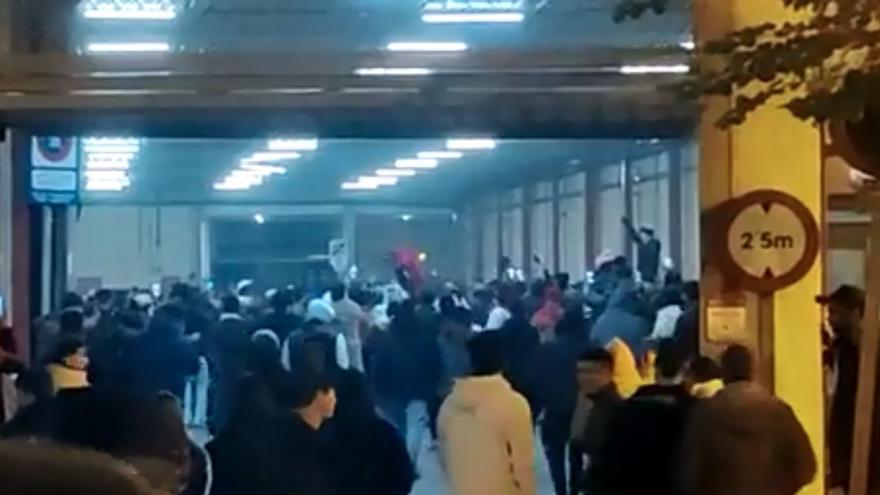 Celebración de la victoria de Marruecos ante España en la antigua estación de Tudela.