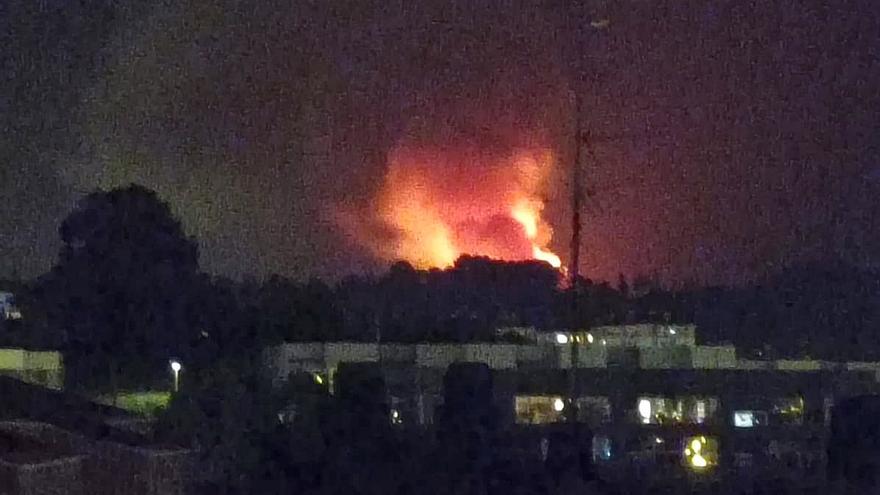 Vista del incendio entre Berango y Unbe, en Muñarrikolanda