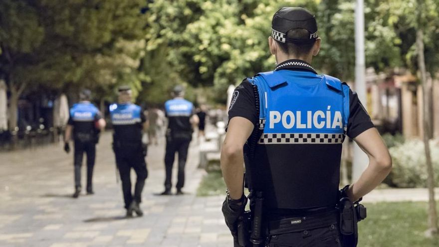 Varios agentes de la Policía Local de Tudela.