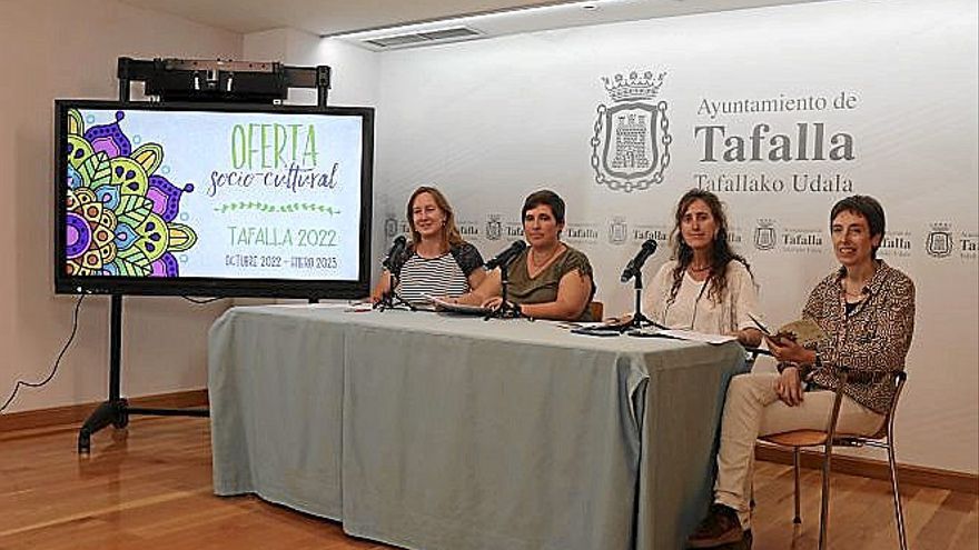 La presentación de la oferta sociocultural ayer en Tafalla.