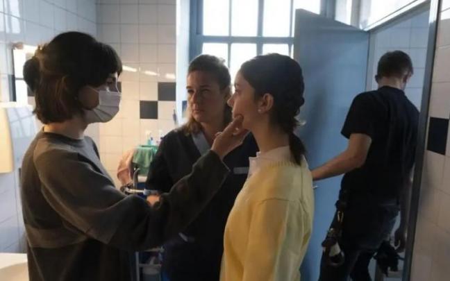 El rodaje de 'Tula', de Beatriz de Silva, en la sede de la UNED.