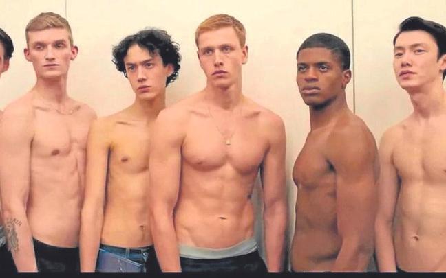 Ganadora de la última edición de Cannes, ‘El triángulo de la tristeza’ se muestra como una feroz diatriba y una sátira perversa sobre el dinero y el poder en el ¿ocaso? del sistema neoliberal.