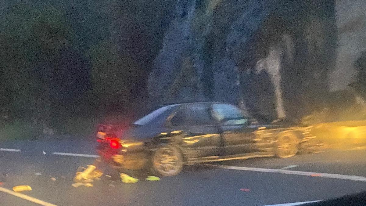 Coche siniestrado en Lasarte-Oria dirección Donostia.