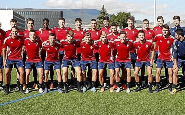 Osasuna Promesas posa antes de comenzar la pretemporada para su primer año en Primera RFEF. Osasuna Promesas posa antes de comenzar la pretemporada para su primer año en Primera RFEF.