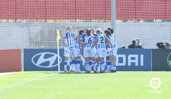 Las jugadoras realistas celebran el gol de Nerea Eizagirre que les daba la victoria.