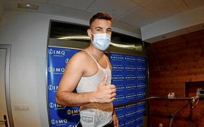 Edu Expósito, durante su reconocimiento médico. Foto: SD Eibar