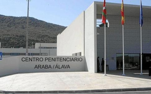 Exterior del centro penitenciario Araba. Exterior del centro penitenciario Araba.