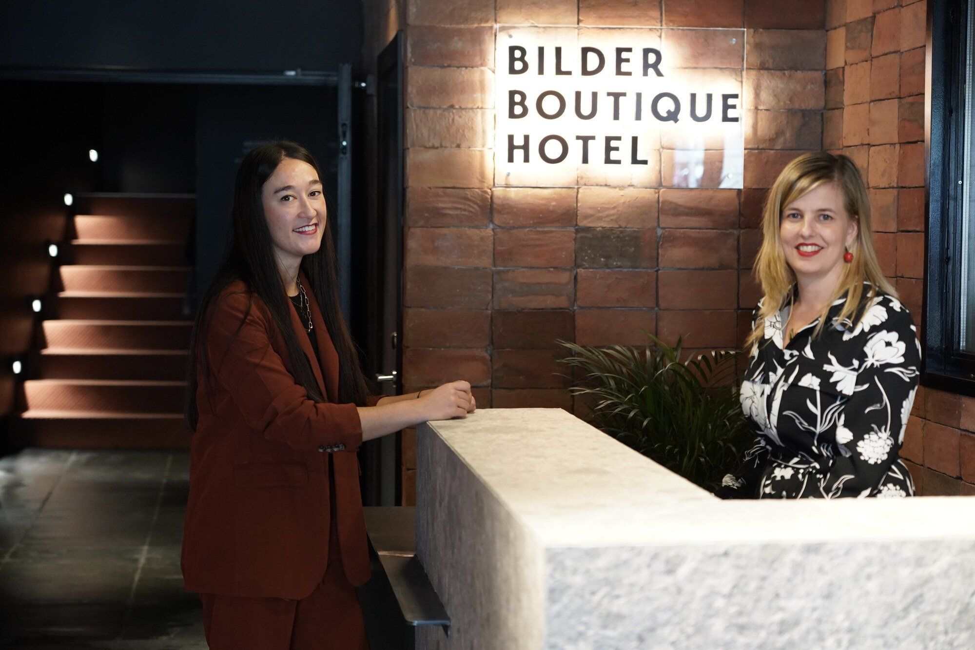 Alba Granados y Ana Bardanca, las directoras del Bilder Boutique Hotel del Casco Viejo de Bilbao